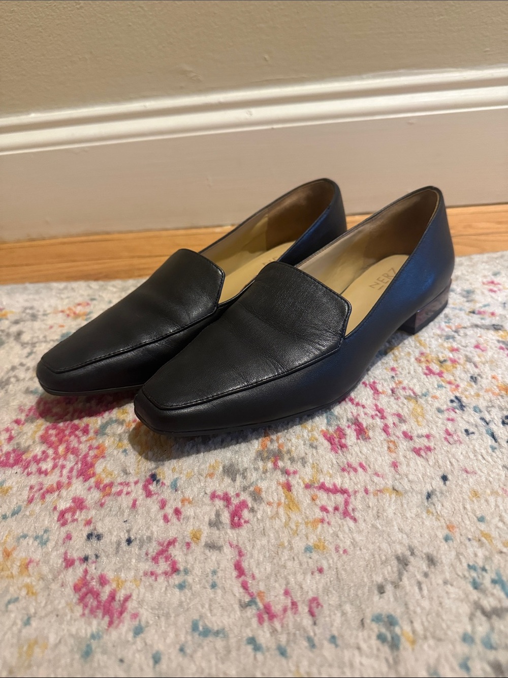 Hardly Worn Naturalizer Black Leather Women's Slip-On Loafers